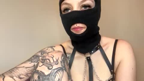 grippy_box online show from 10.22.25