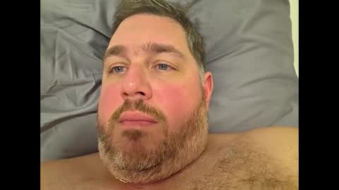 Snapshot of grizzly_uncut chatting on 12.02.25 grizzly_uncut online show from 12.02.25