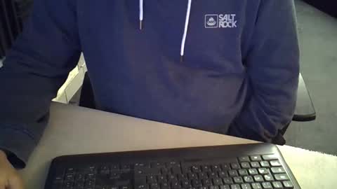 Snapshot of grooce_sub chatting on 05.19.26 Grooce online show from 05.19.26
