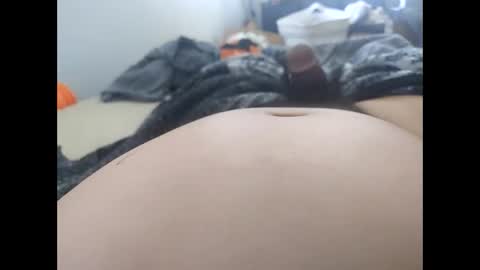 Snapshot of growingcubbear chatting on 01.16.26 growingcubbear online show from 01.16.26