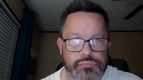 Snapshot of gtn86 chatting on 10.27.25 gtn86 online show from 10.27.25