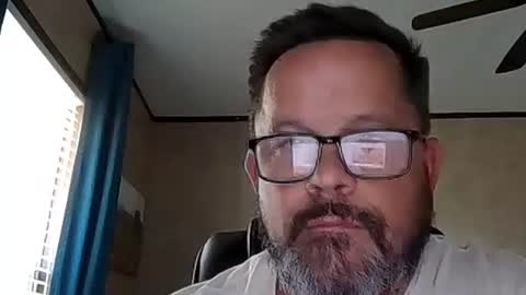 Snapshot of gtn86 chatting on 10.27.25 gtn86 online show from 10.27.25