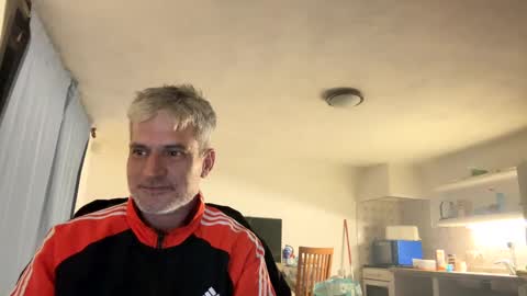 guardiannif_ online show from 03.05.25