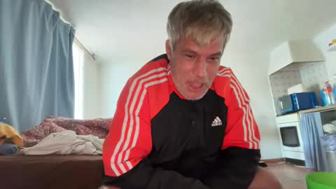 Snapshot of guardiannif_ chatting on 05.26.26 guardiannif_ online show from 05.26.26