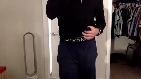 Snapshot of guccifendidior chatting on 10.28.25 guccifendidior online show from 10.28.25