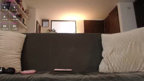 Elena online show from 10.22.25