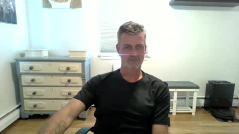 Snapshot of gudguy2025 chatting on 06.14.26 gudguy2025 online show from 06.14.26