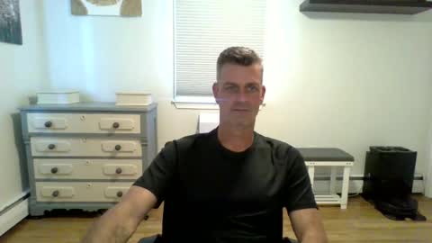 Snapshot of gudguy2025 chatting on 06.20.26 gudguy2025 online show from 06.20.26