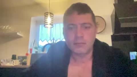 Snapshot of guil0 chatting on 10.25.25 guil0 online show from 10.25.25