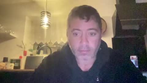 Snapshot of guil0 chatting on 10.29.25 guil0 online show from 10.29.25