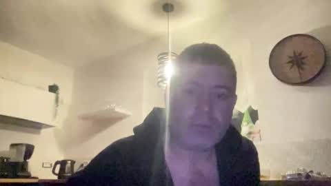 Snapshot of guil0 chatting on 01.11.26 guil0 online show from 01.11.26