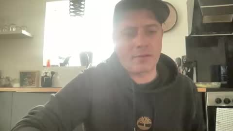 Snapshot of guil0 chatting on 02.23.26 guil0 online show from 02.23.26