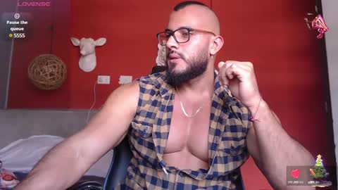Snapshot of guillesmith2021 chatting on 12.05.24 Angel online show from 12.05.24