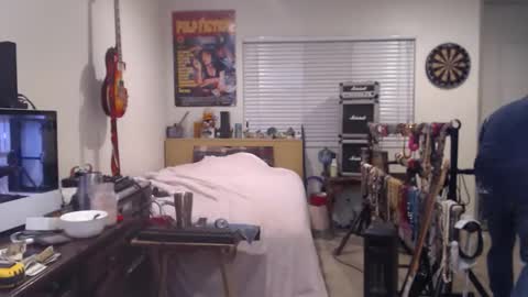 Mario online show from 11.02.25