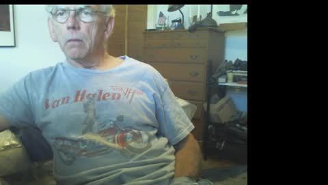 Snapshot of gulfcoast1952 chatting on 05.16.26 Roy online show from 05.16.26