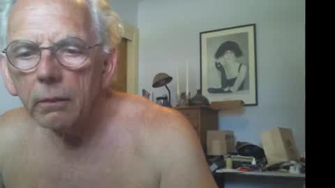 Snapshot of gulfcoast1952 chatting on 06.25.26 Roy online show from 06.25.26