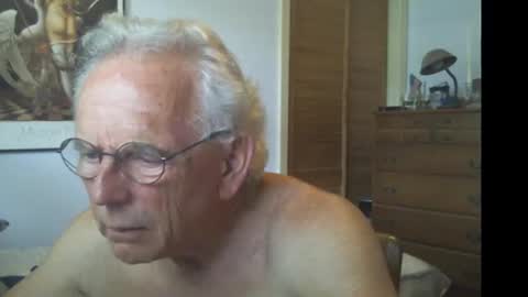 Snapshot of gulfcoast1952 chatting on 06.29.26 Roy online show from 06.29.26