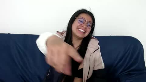 Snapshot of gumball_room chatting on 09.16.25 Vane blonde and Hazell black hair online show from 09.16.25