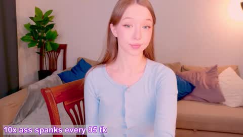 Snapshot of guns_n_buns chatting on 02.11.26 guns_n_buns online show from 02.11.26