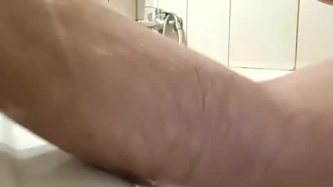 Snapshot of gunwo80 chatting on 03.09.25 gunwo80 online show from 03.09.25