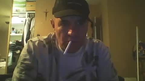 Snapshot of guy8inches4u chatting on 10.27.25 guy8inches4u online show from 10.27.25