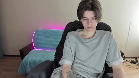 guy_liam1 online show from 01.04.25