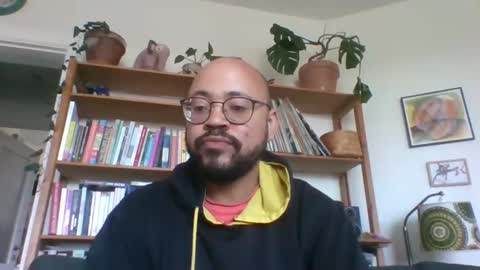 Snapshot of guy_wood15 chatting on 04.09.26 guy_wood15 online show from 04.09.26