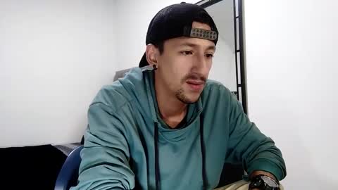 Snapshot of guykarim chatting on 12.30.24 karim online show from 12.30.24