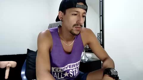 Snapshot of guykarim chatting on 01.27.25 karim online show from 01.27.25