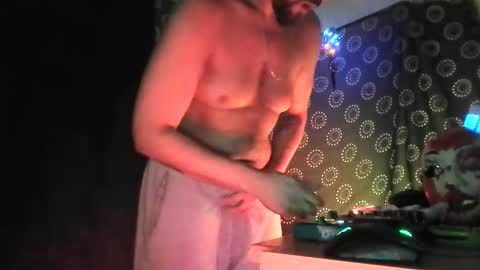 guyst049 online show from 10.14.25