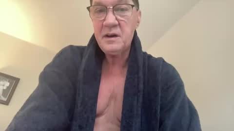 Snapshot of gwashere4u chatting on 12.01.24 gwashere4u online show from 12.01.24