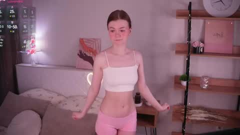 Snapshot of gwendatortoriello chatting on 05.08.26 Hello everyone Im May online show from 05.08.26