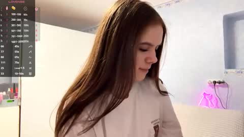 Snapshot of gwendolynharkey chatting on 02.08.26 Alice online show from 02.08.26