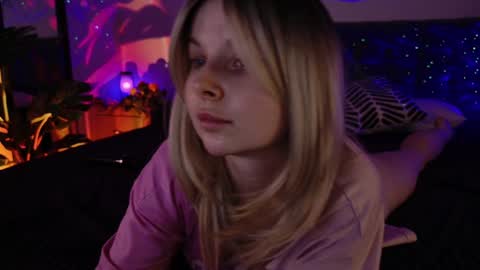 gwenhilton online show from 01.08.25