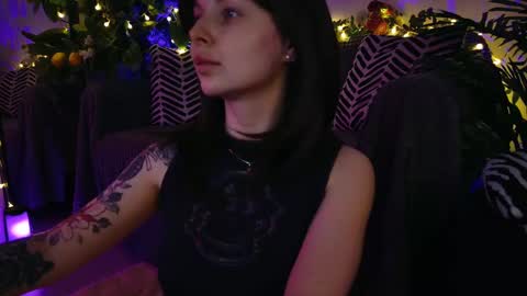 gwenhilton online show from 03.05.25