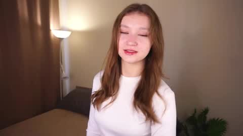Snapshot of gwennielove chatting on 05.22.26 Molly online show from 05.22.26