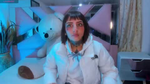 gyal_8_ online show from 09.22.25