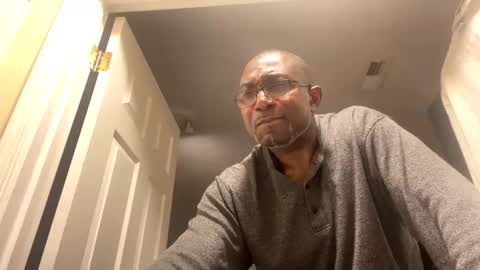 Snapshot of gyesaw1970 chatting on 12.02.24 gyesaw1970 online show from 12.02.24