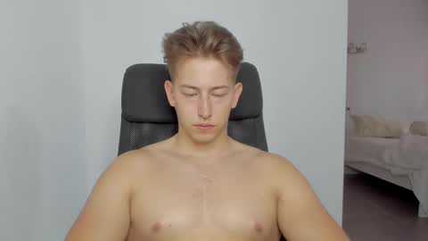 Oliver online show from 10.04.25