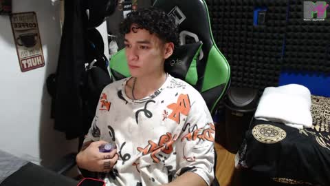 Snapshot of gymbro42 chatting on 05.19.26 Gymbro42 online show from 05.19.26