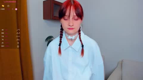 Kelly  Lilly online show from 09.24.25