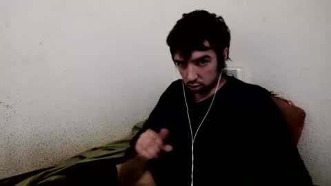 Snapshot of h1dden_reality chatting on 10.04.25 h1dden_reality online show from 10.04.25