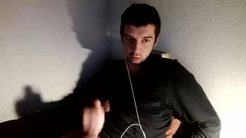 Snapshot of h1dden_reality chatting on 11.13.25 h1dden_reality online show from 11.13.25