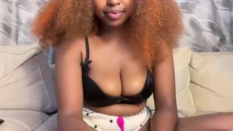 h_o_t_goddess online show from 04.25.26