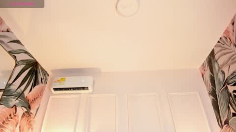 Snapshot of hada_magica chatting on 02.15.26 hada_magica online show from 02.15.26