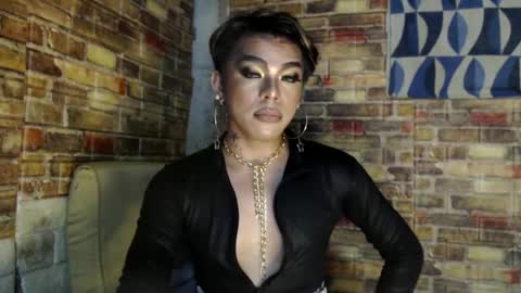 Snapshot of hadasam26 chatting on 02.05.25 SAM online show from 02.05.25