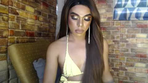 Snapshot of hadasam26 chatting on 09.20.25 SAM online show from 09.20.25