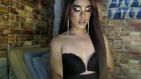 Snapshot of hadasam26 chatting on 09.26.25 SAM online show from 09.26.25