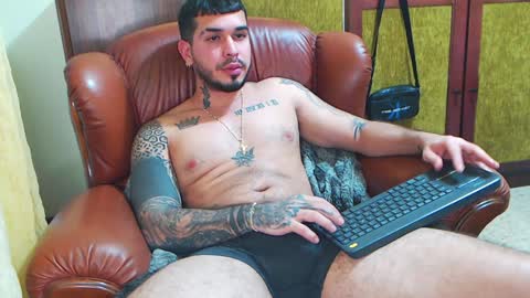 Snapshot of hades_carter chatting on 12.08.24 Hades online show from 12.08.24