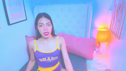 Snapshot of hailee_harper chatting on 02.05.25 HAILEE HORNY online show from 02.05.25
